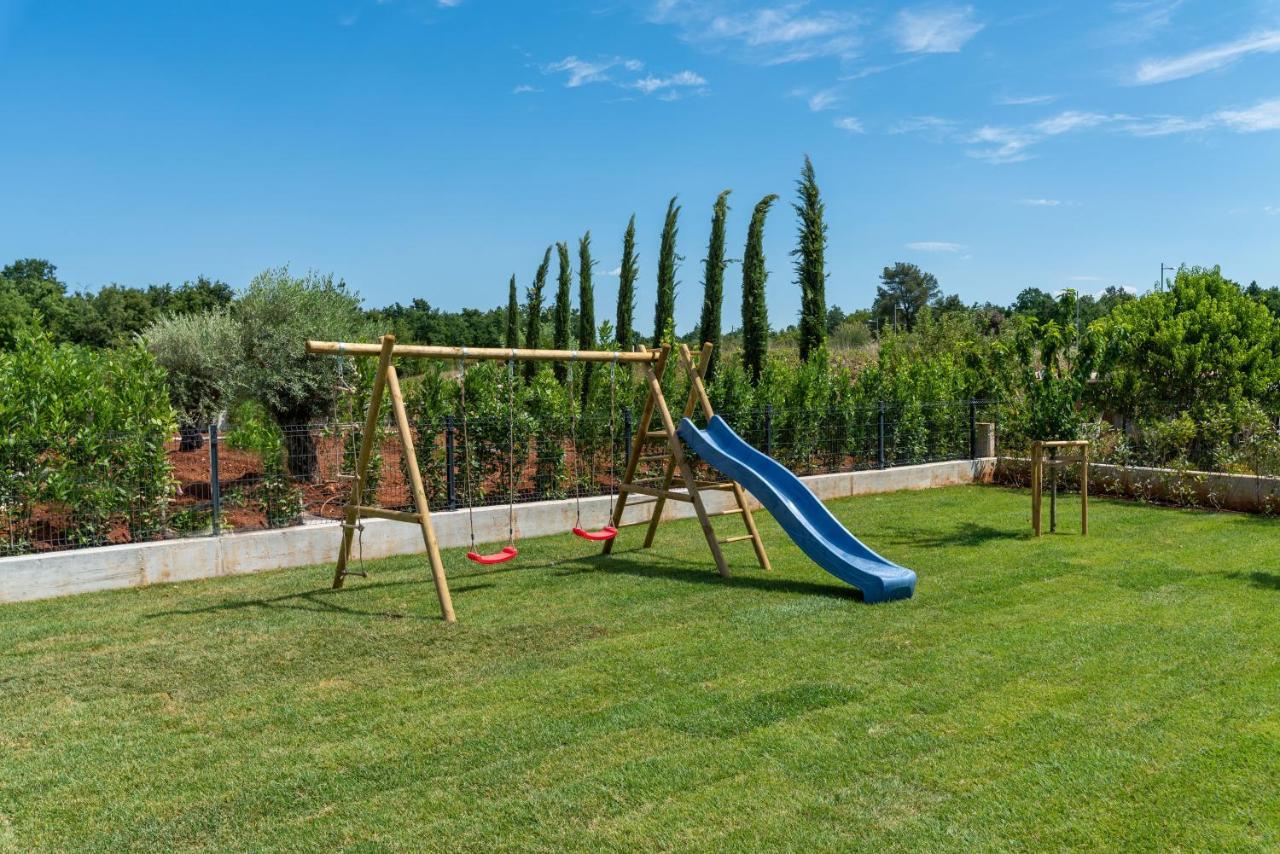 Villa Dafna Porec Bagian luar foto